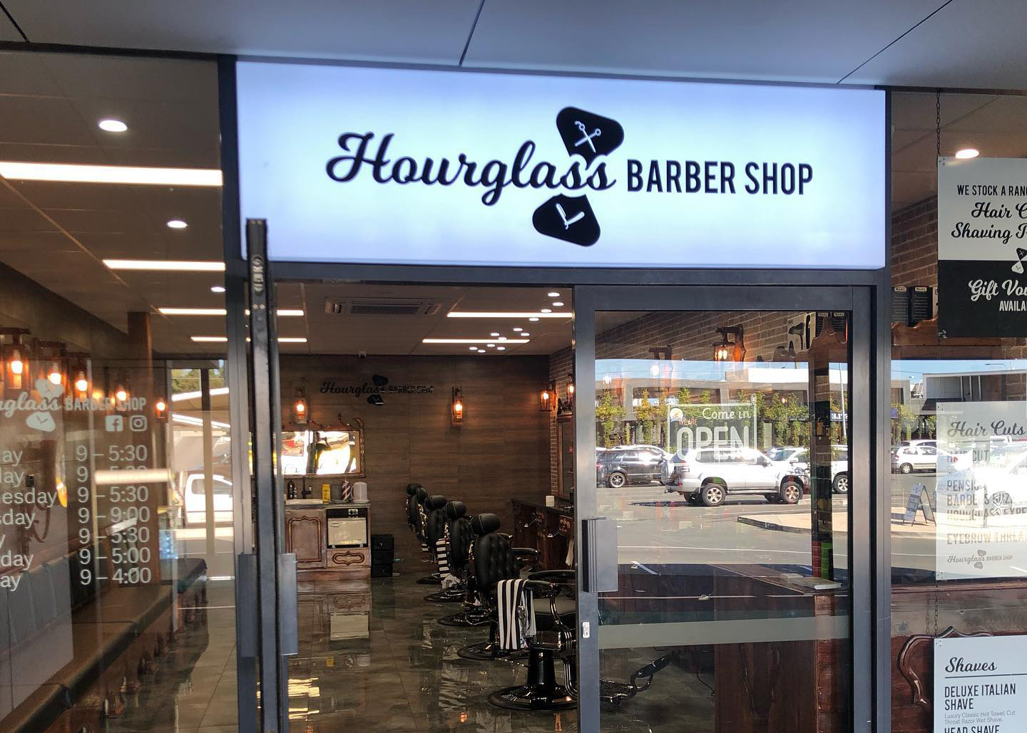 HourGlass Barber Shop 01